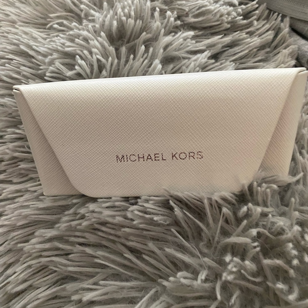 Michael kors case